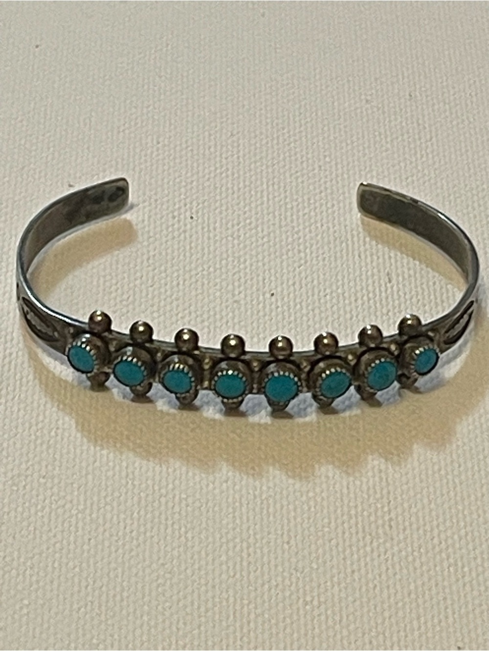 Vtg Sterling Native American Navajo Turquoise Petite Point Cuff Bracelet
5.5"